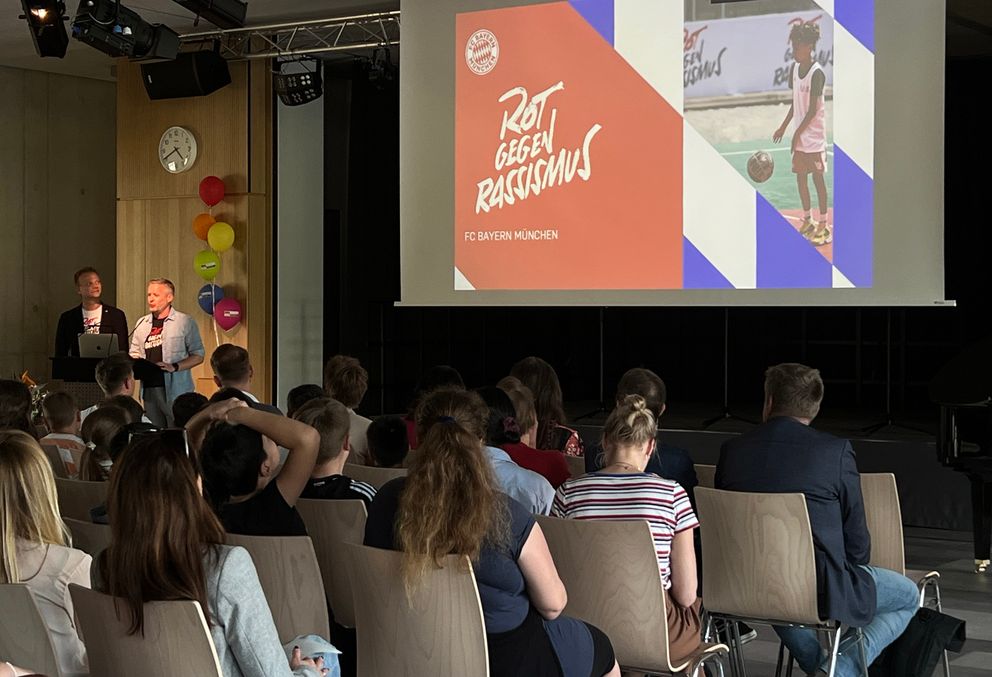 Auszeichnung als „Schule ohne Rassismus – Schule mit Courage“